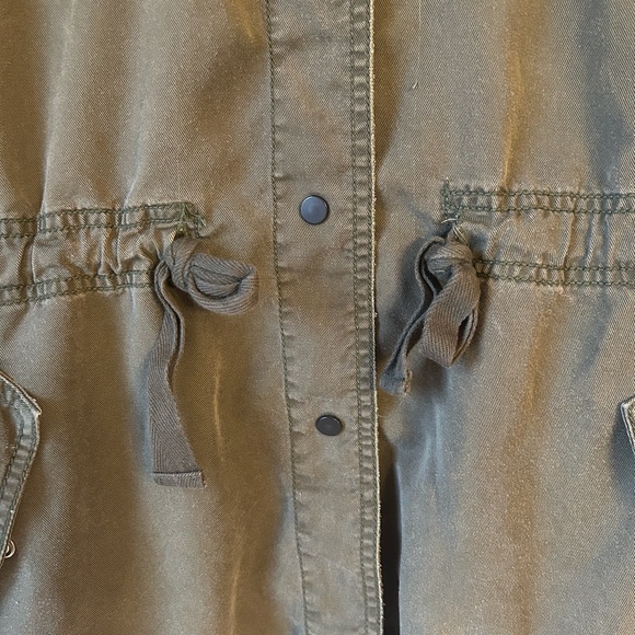 LOFT Utility Jacket - Picture 3 of 10
